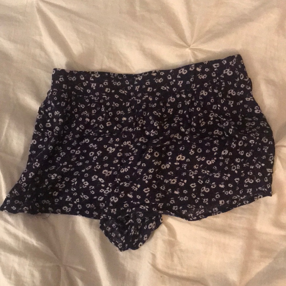 Flowy shorts